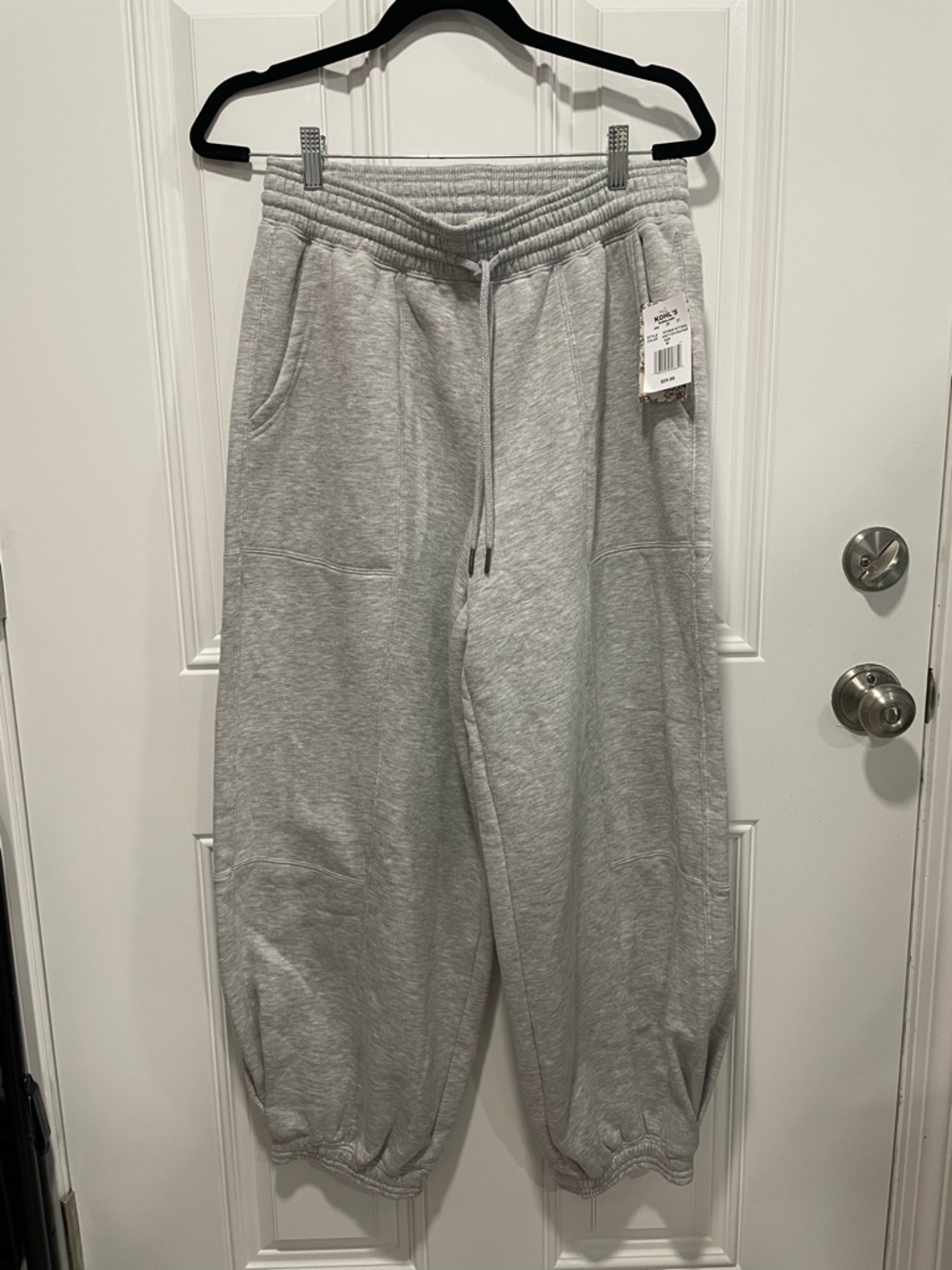 NWT Women’s Pink Republic Sweat Pants M